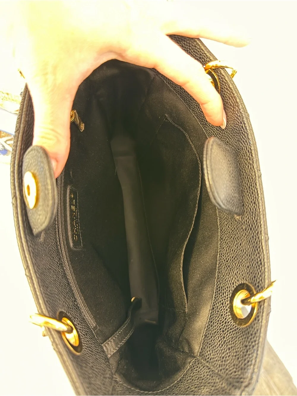 Chanel Black Quilted Leather Petite Shopping Tote with Gold Chain Straps - Picture 5 of 8
